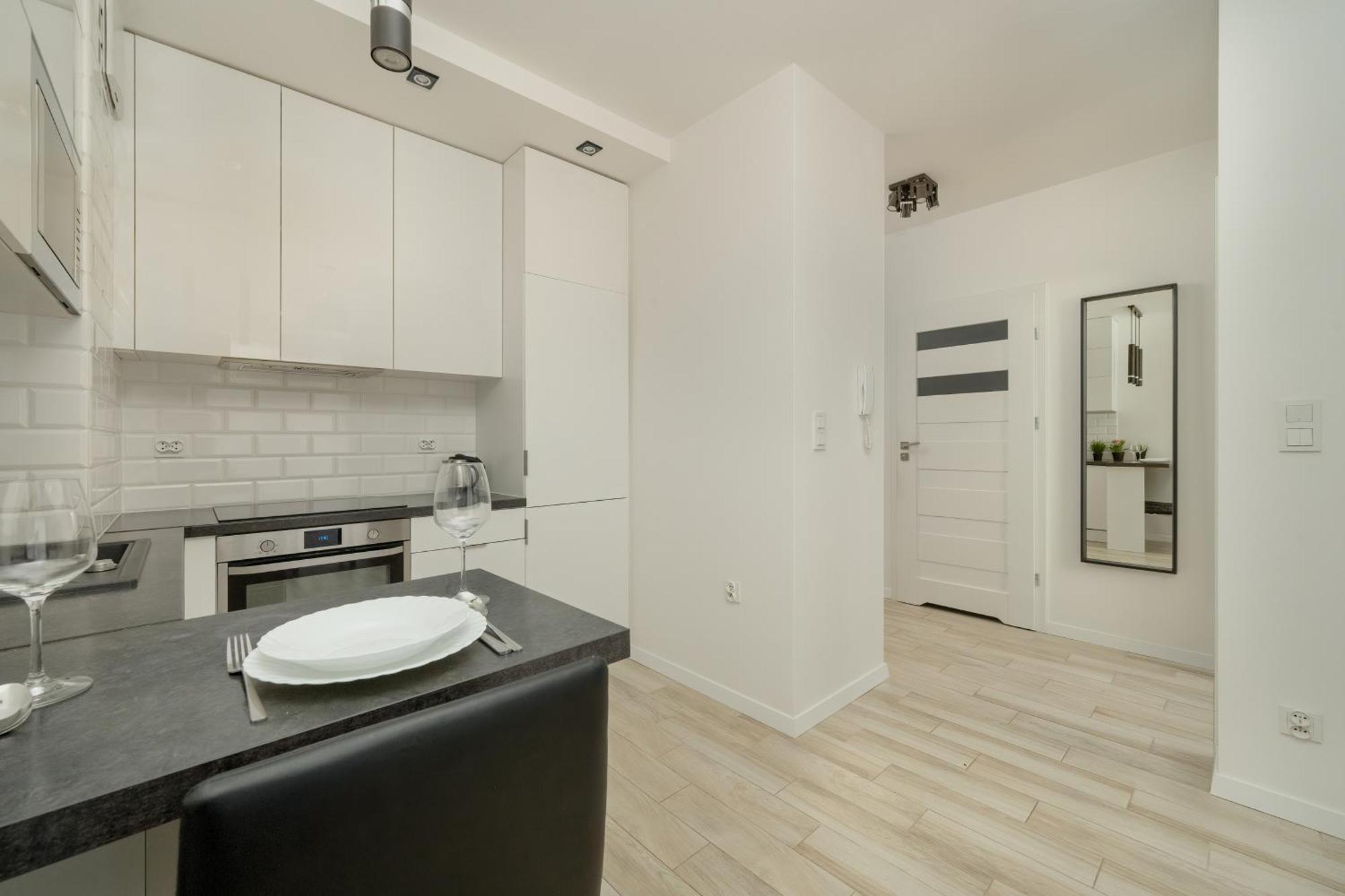 Quiet With Balcony Zakladowa By Renters Apartmán Vratislav