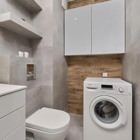 Quiet Apartments With Balcony Zakladowa By Noclegi Renters Breslavia Esterno foto