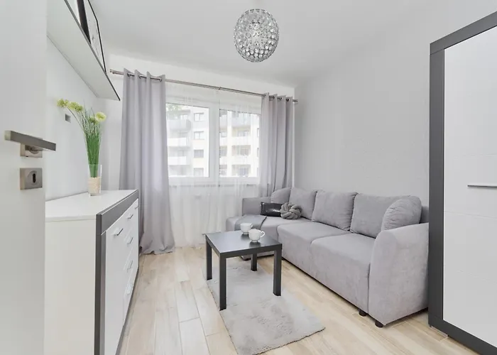Quiet Apartments With Balcony Zakladowa By Noclegi Renters