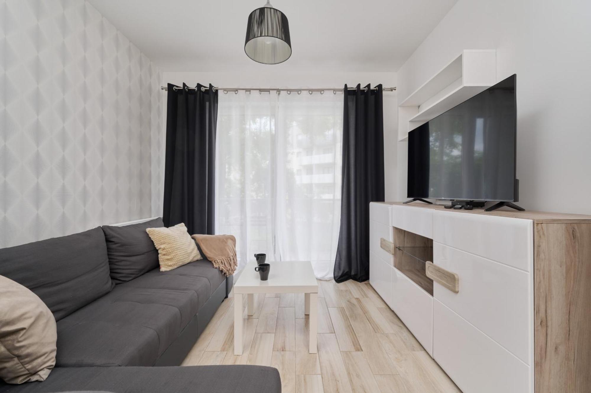 Apartment Quiet With Balcony Zakladowa By Renters *