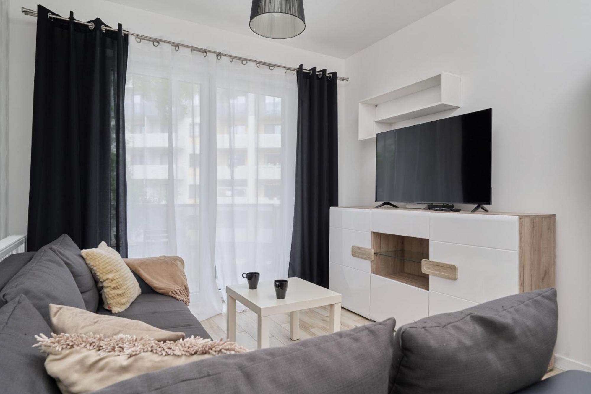 Quiet With Balcony Zakladowa By Renters * Wroclaw