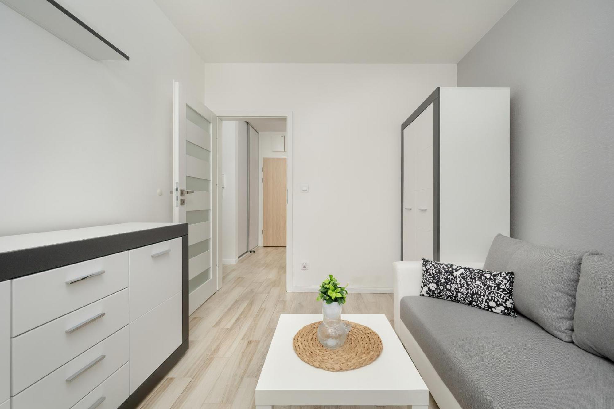 Quiet With Balcony Zakladowa By Renters
