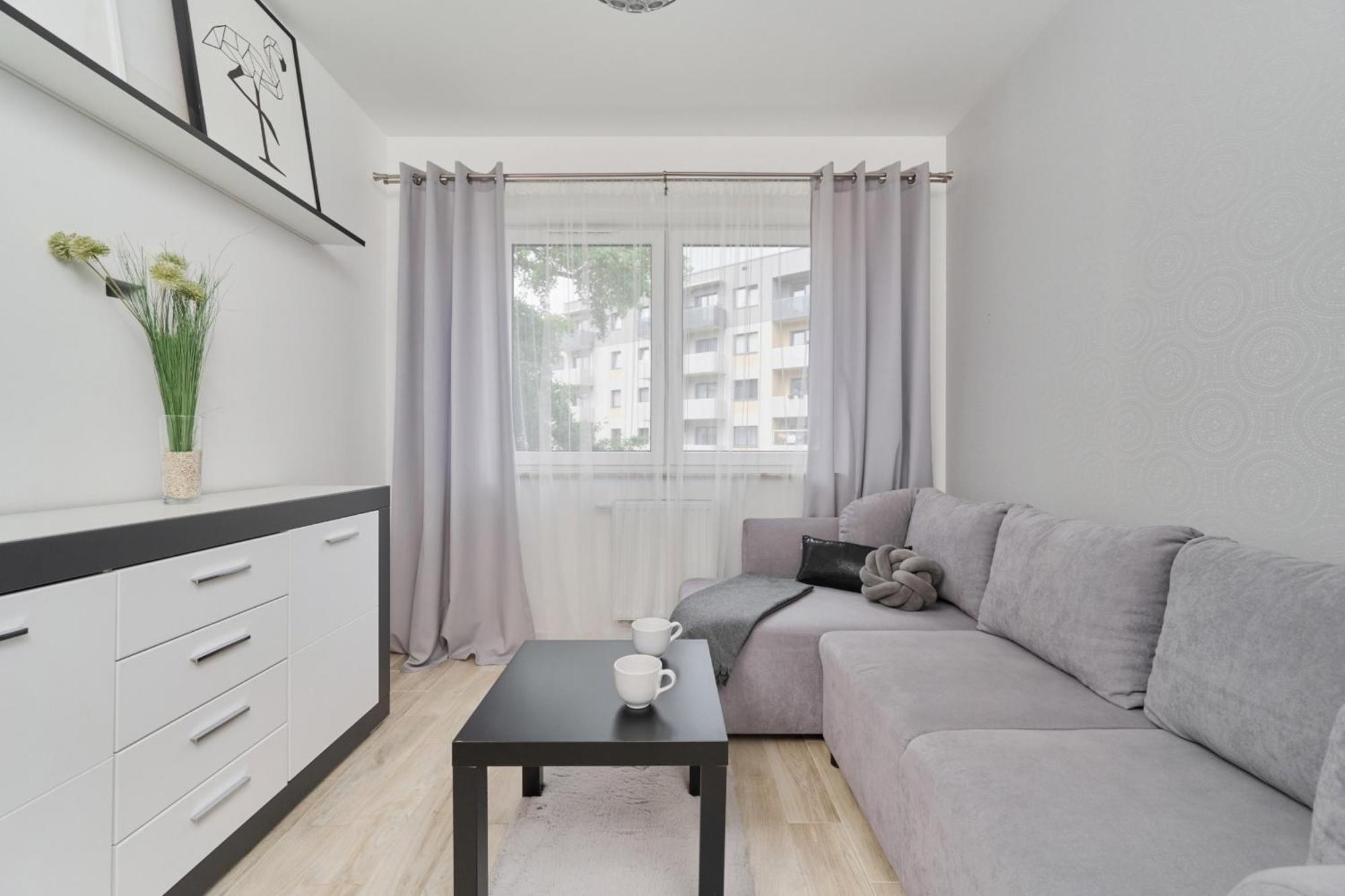 Quiet With Balcony Zakladowa By Renters * Wroclaw
