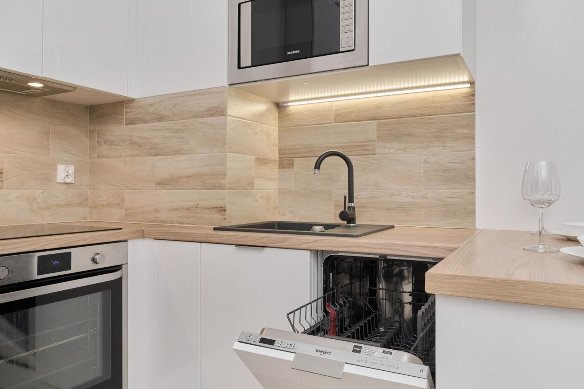 Apartment Quiet With Balcony Zakladowa By Renters